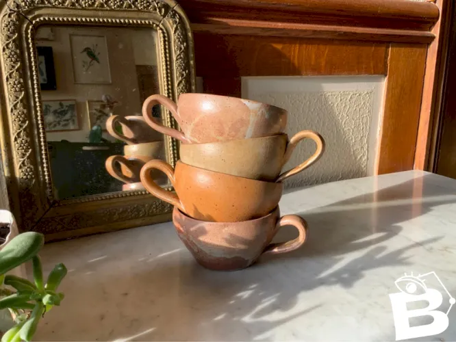 Tasses en grès vintage