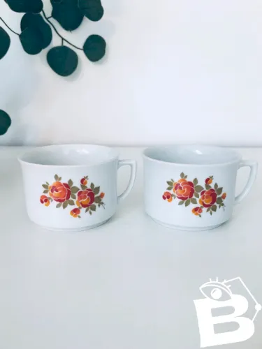 Tasses en porcelaine
