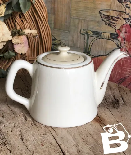 Théière individuelle crème en porcelaine