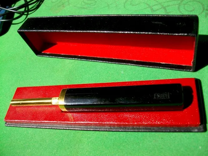 TIRE BOUCHON A POMPE