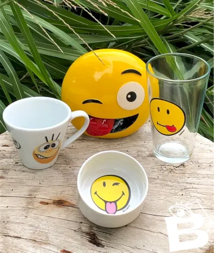 Tirelire , coupelle et verre et tasse Smiley