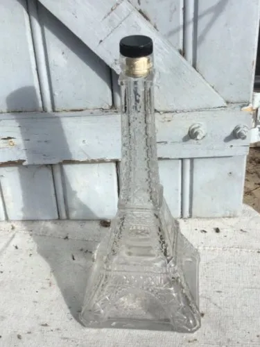 TOUR EIFFEL Bouteille en verre moulé 30 cm 70 cl EIFFEL TOWER glass bottle - TBE