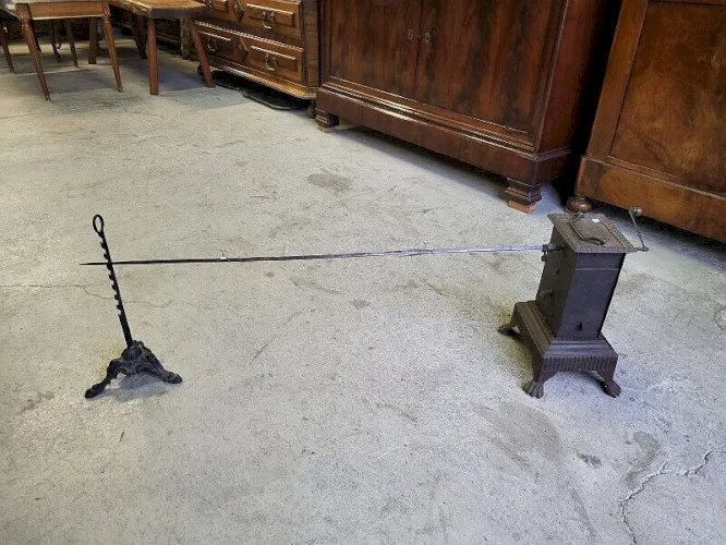 TOURNE BROCHE ANCIEN N 5