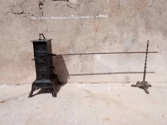 Tournebroche mécanique ancien