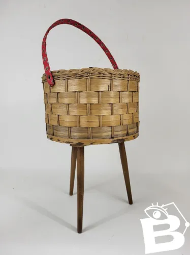 Travailleuse Tripode Boite à couture Vintage