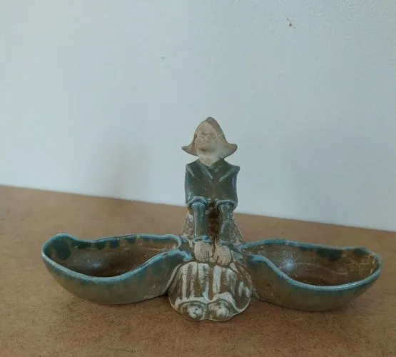 Très Beau Saleron Ancien Signé Denbac.en bon état(made in chiner )