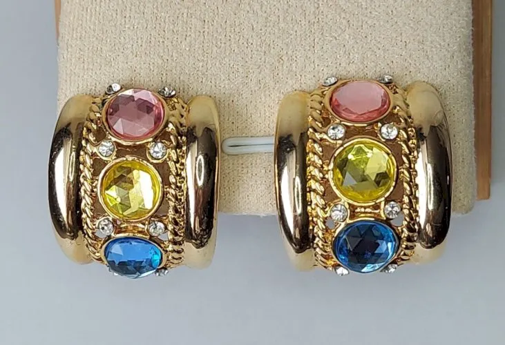 Très belle ancienne paire de boucles d'oreilles clips, vintage