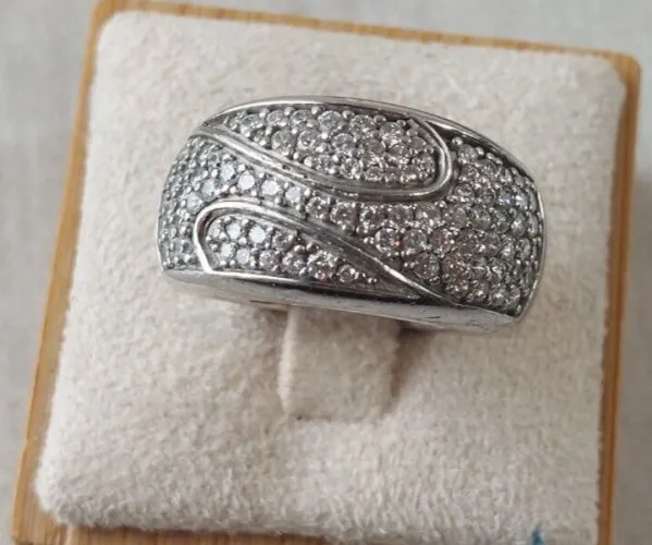 Très belle bague décor zircon, en argent massif, Only you