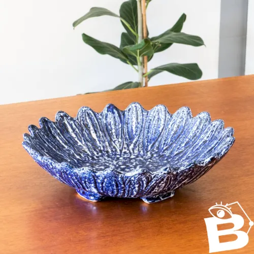 Très grande coupe artisanale ancienne en terre cuite émaillée