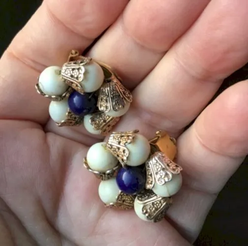 Très jolies Boucles d'oreilles CLIPS  Vintage années 50