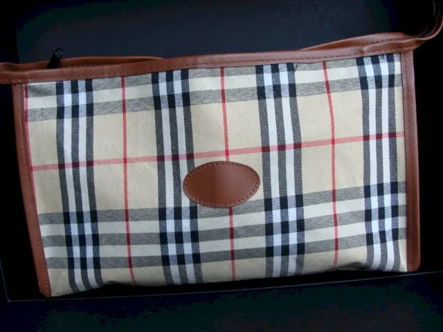 Trousse de toilette neuve