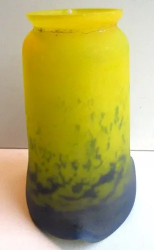 Tulipe à griffe Art Déco, pâte de verre marmoréen jaune et bleu: Degué Muller