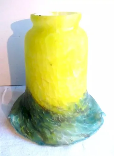 Tulipe ART DECO pâte de verre blanc, jaune et vert, 3 retours à la pince