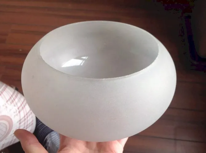 tulipe des années 40/50/60 en verre opaque LUSTRE