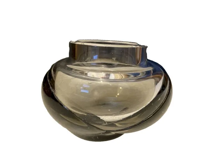 Vase miniature forme boule ou encrier en verre blanc et fumé design verrerie