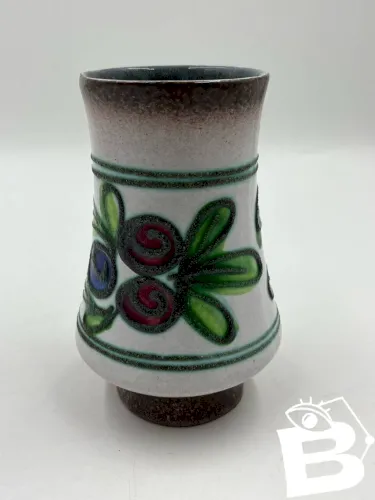 Vase strehla