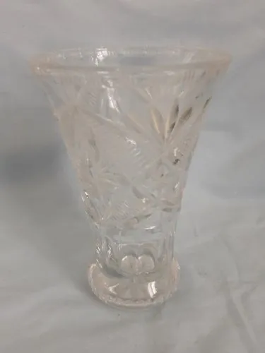 Vase verre taillé