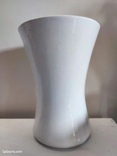 Vase vintage en gres emaille blanc signé Stein keramik en bon etat( made in chiner)