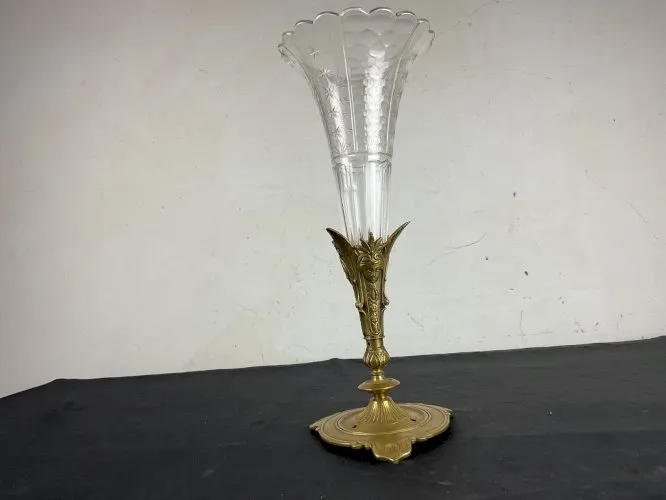 VASES SOLIFLORE CORNET CENTRE DE TABLE CRISTAL BACCARAT MONTURE BRONZE