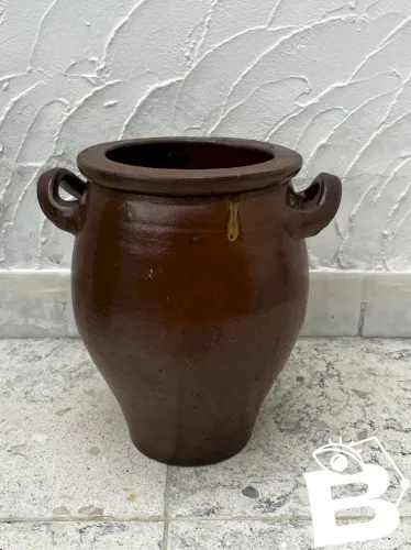 Vasque en terre cuite