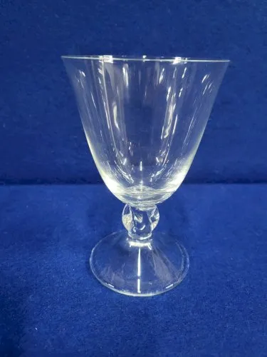 VERRE A EAU EN CRISTAL DAUM FRANCE