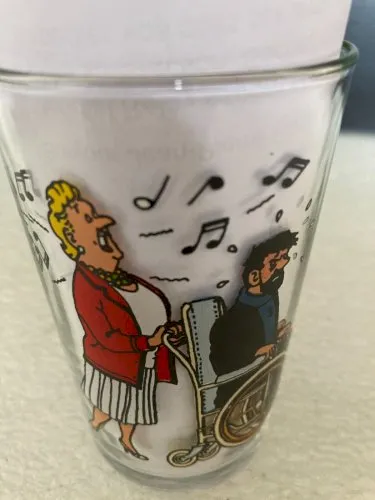 VERRE à MOUTARDE-VINTAGE-TINTIN- Les bijoux de la Castafiore Lombard-1983