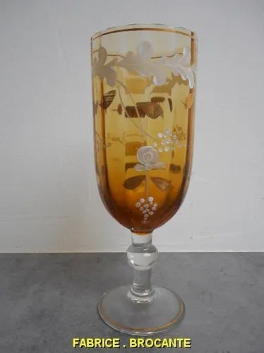 VERRE EN VERRE PEINT ET DORE