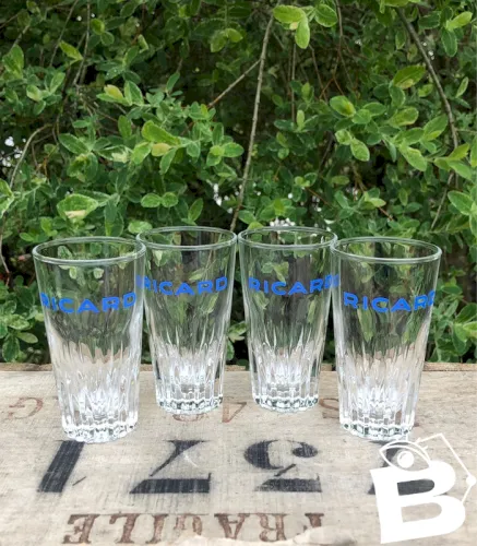 Verres à Ricard en excellent état