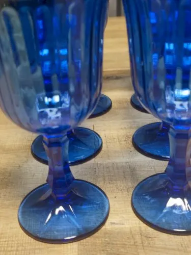 Verres bleu cobalt années 80
