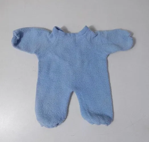 vêtement vintage pour poupée Corolle: pijama bleu