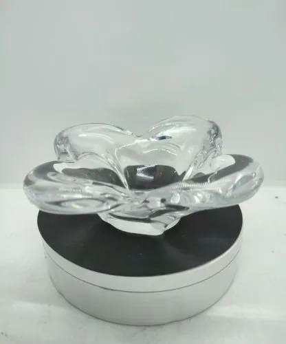 Vide poche cendrier en cristal en forme de fleur en bon etat (made in chiner)