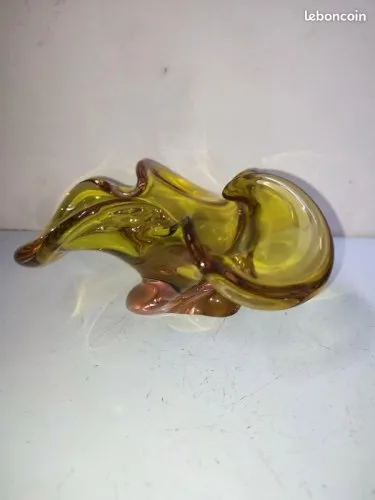 Vide poche cendrier en verre jaune style murano en etat correct