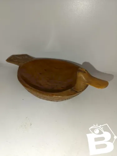 vide poche en bois sculpté en forme de canard en bon etat