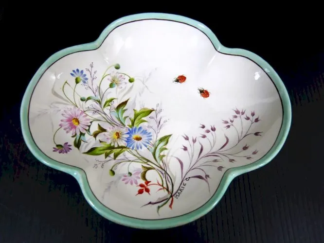 Vide Poche Polylobé Coupelle Faïence Longwy 1884 Décor Peint Main Signé Marie C.