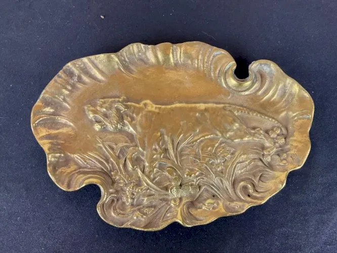 Vide poche sculpture en bronze tigre de Charles Valton