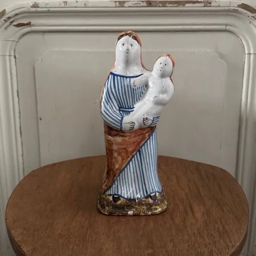 Vierge à l'Enfant en faïence de Nevers XVIIIe M3563