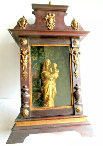 Vierge à lEnfant régule doré dans vitrine Napoléon III bois et laiton