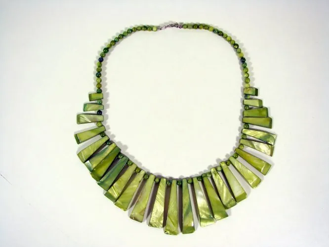 Vintage Collier Mi-long Nacre Verte L - 47 cm TBE