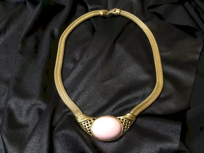 Vintage Trifari chaîne serpent vintage cabochon rose