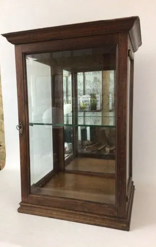 Vitrine à poser en chêne