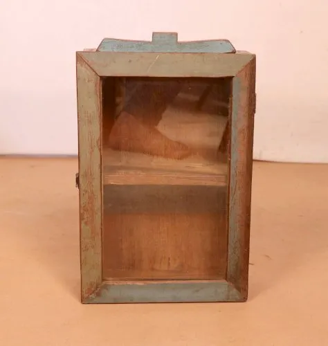 Vitrine en teck birman polychromée d’origine