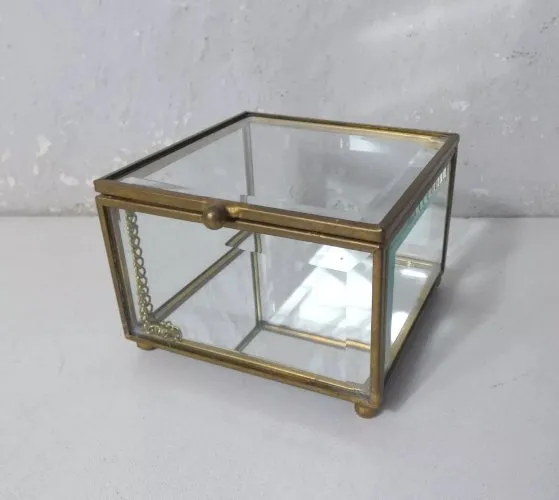 vitrine en verre et laiton vintage