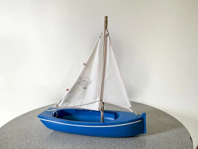 Voilier de bassin Tirot modèle Yole 108