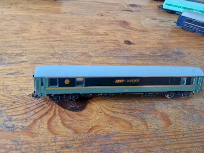 Voiture Cinema Lima Pour Réseau Ho