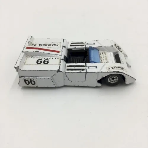 Voiture en métal Chaparral 2J Politoys