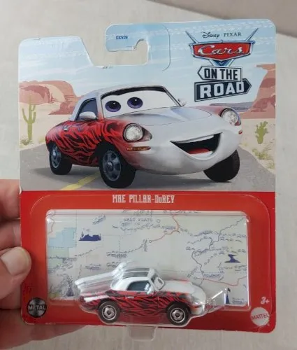 Voiture en métal, Mae Pillar Durev, Disney Pixar Cars