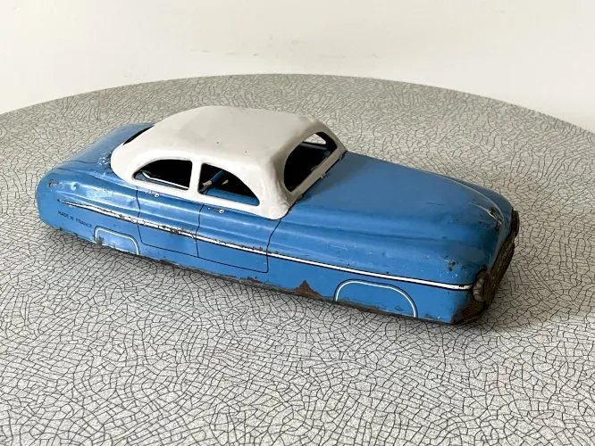 Voiture mécanique en tôle MEMO fonctionnelle, jouet vintage