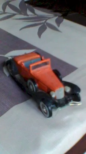 Voiture miniature Cord L29