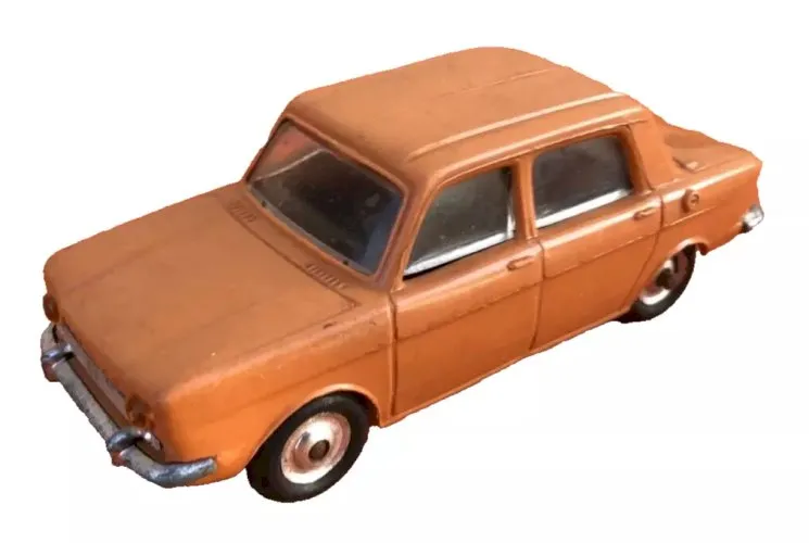 Voiture miniature Simca 1000 Minialuxe (1961 ) Echelle : 1/43 Made in France Déposé