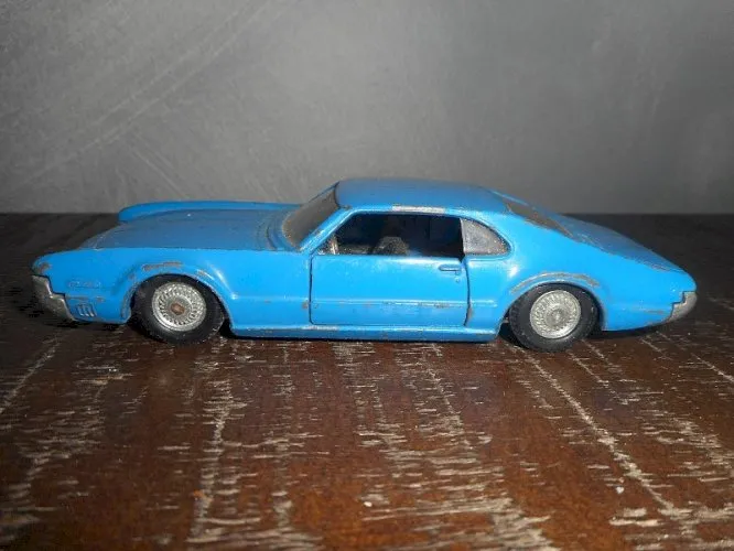 VOITURE POLITOYS EXPORT N567 OLDSMOBILE TORONADO N° 26